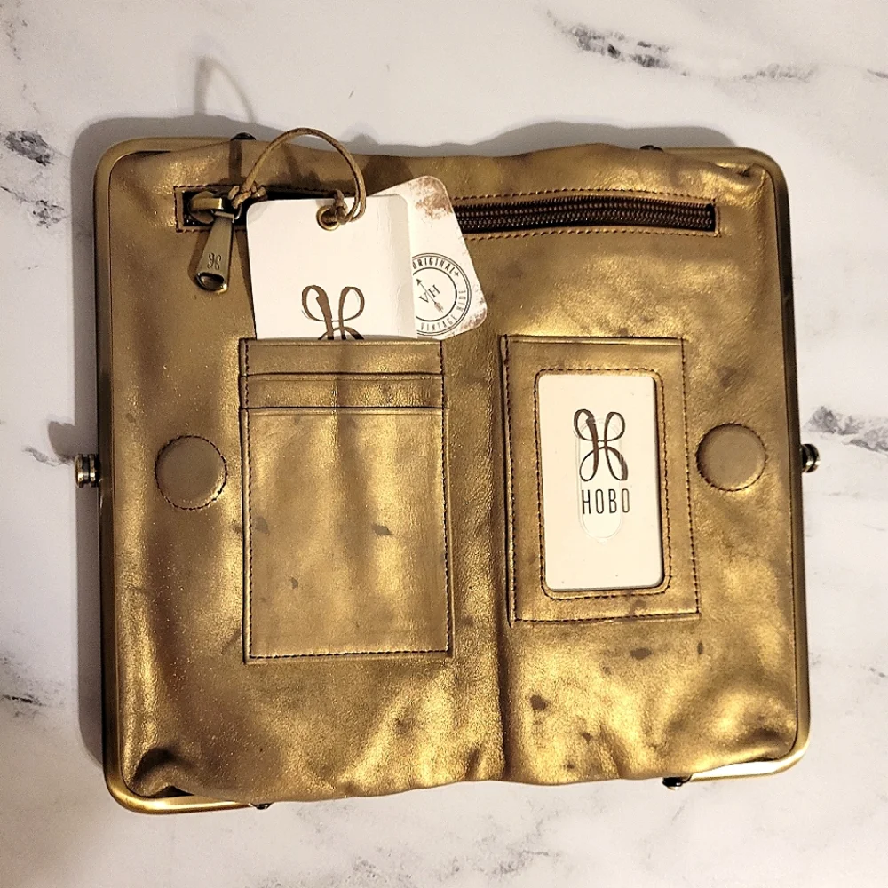 NWT HOBO LE 'Stardust' Metallic Leather with Wanderlust Lining Wallet/Clutch - Picture 6 of 11